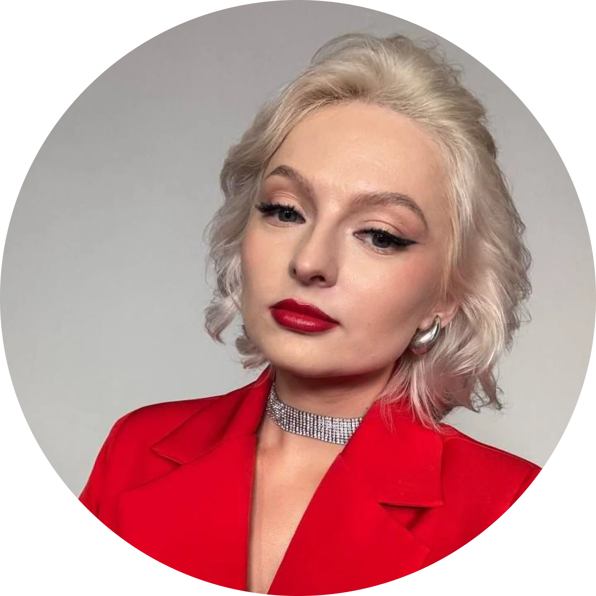 Юлия Шестакова